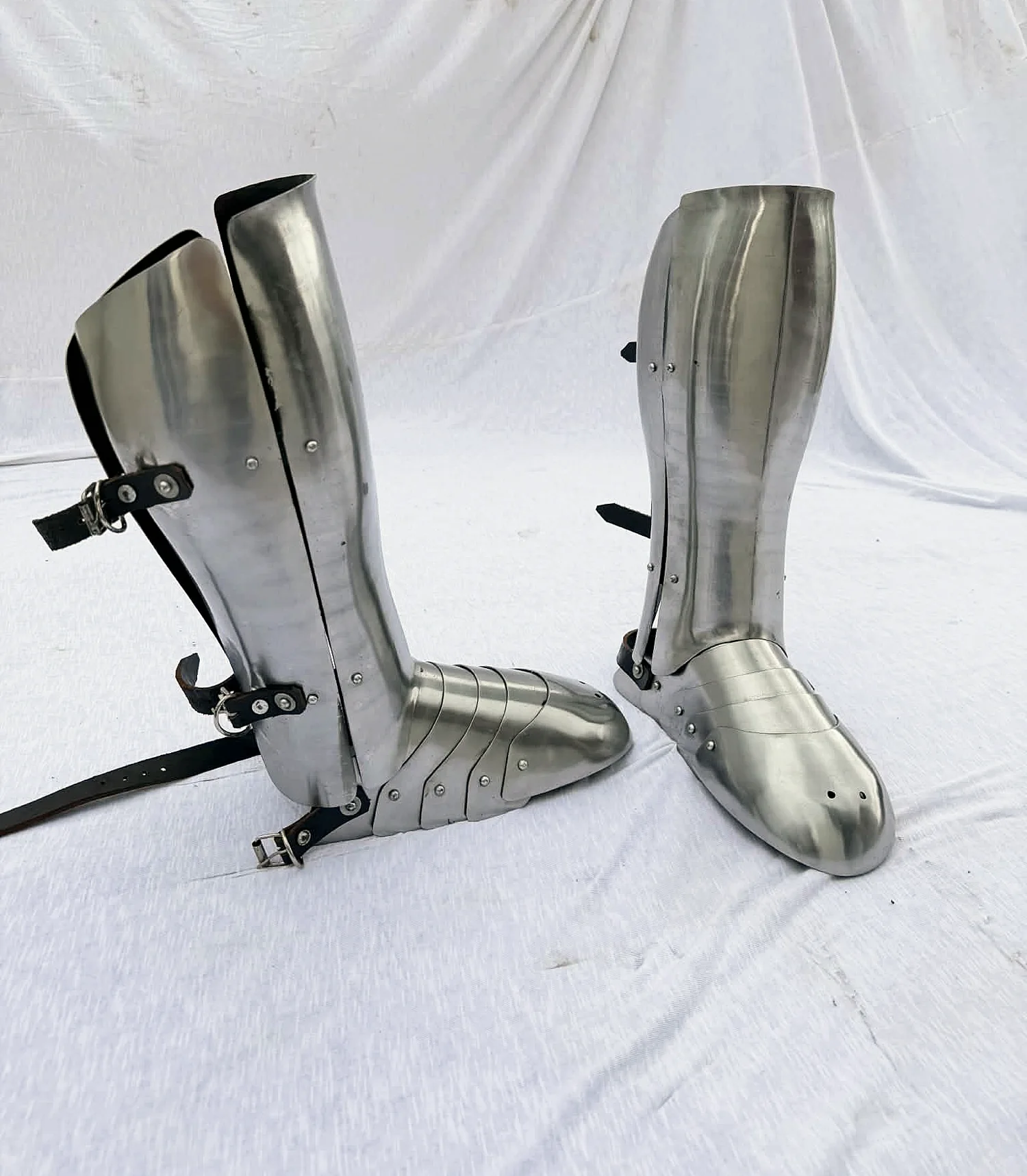 Greaves &amp; sabatons